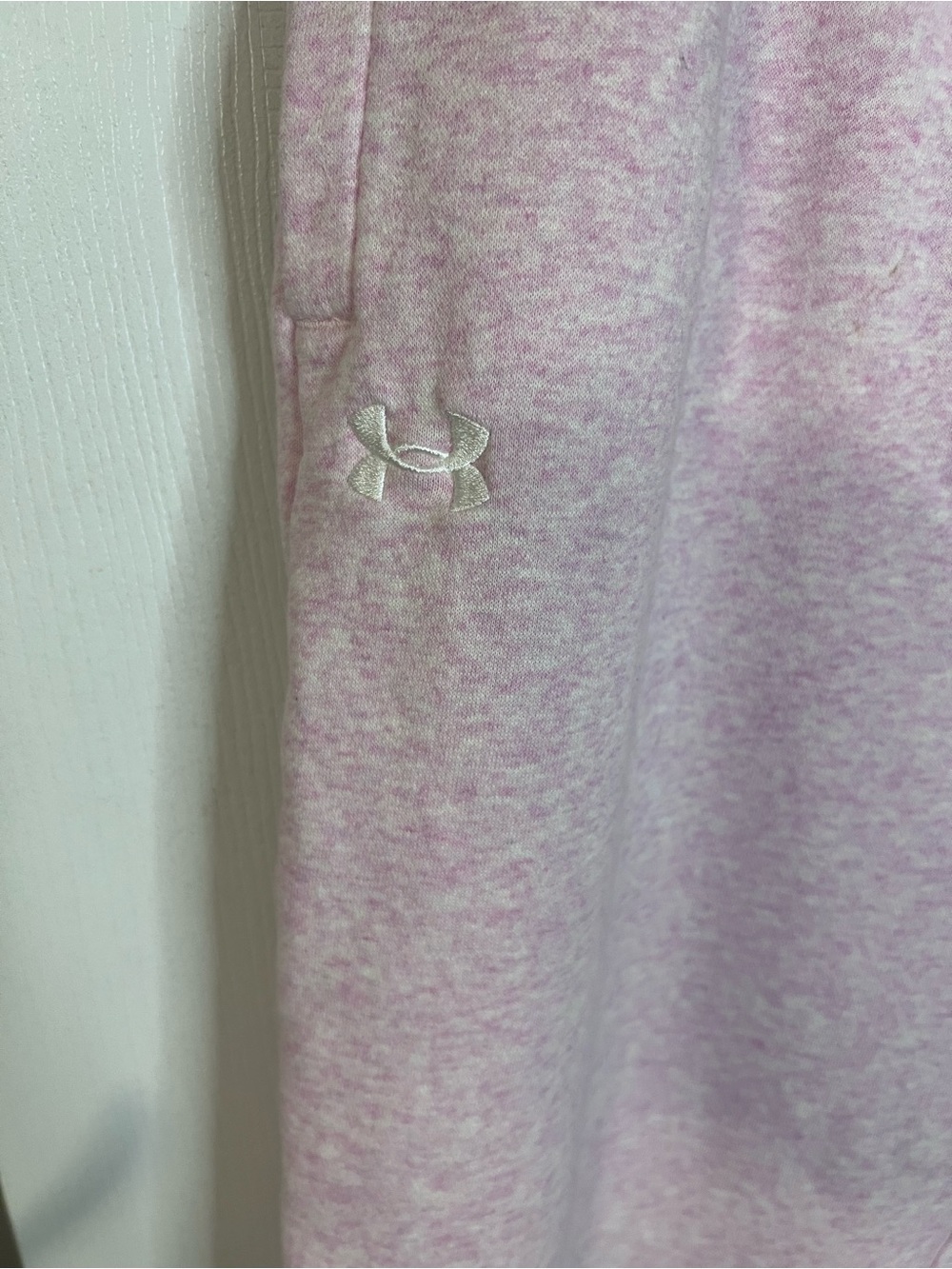 #651 Under Armour Women’s XL Pink Fleece Jogger Sweatpants CozyDrawstring Lounge - Picture 3 of 4